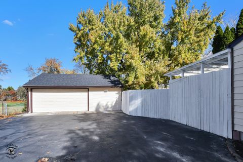 Tiny photo for 748 73rd Court, Willowbrook, IL 60527 (MLS # 12653482)