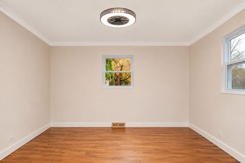 Tiny photo for 748 73rd Court, Willowbrook, IL 60527 (MLS # 12653482)