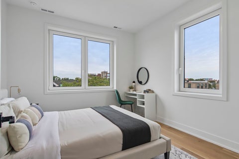 Tiny photo for 1656 N BOSWORTH Avenue #PH-4N, Chicago, IL 60642 (MLS # 12793684)