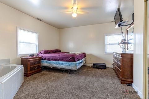 Tiny photo for 2010 S 16th Avenue, Broadview, IL 60155 (MLS # 12433419)