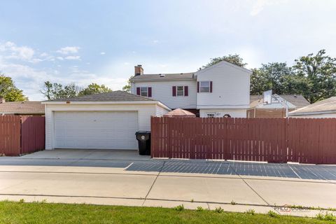 Tiny photo for 2010 S 16th Avenue, Broadview, IL 60155 (MLS # 12433419)