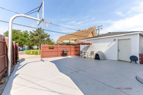 Tiny photo for 2010 S 16th Avenue, Broadview, IL 60155 (MLS # 12433419)