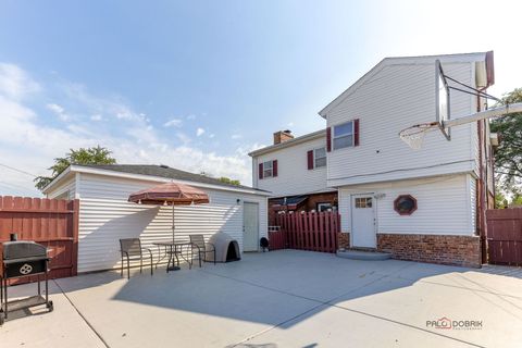 Tiny photo for 2010 S 16th Avenue, Broadview, IL 60155 (MLS # 12433419)