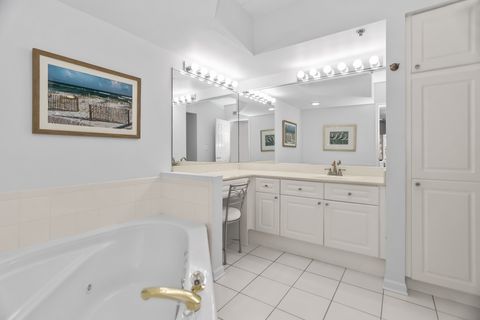 Tiny photo for 9200 E Prairie Road #209, Evanston, IL 60203 (MLS # 12600567)