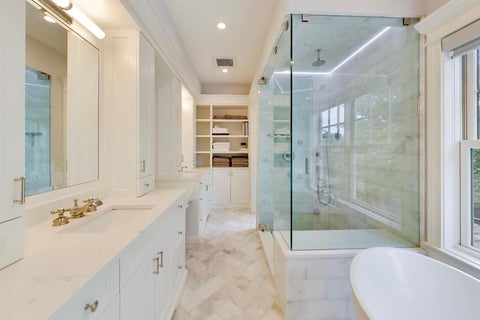 Tiny photo for 440 Sunset Drive, Wilmette, IL 60091 (MLS # 12731713)
