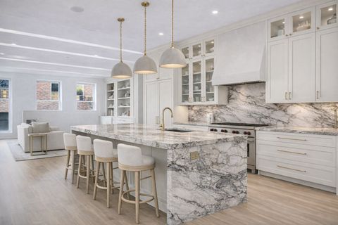 Tiny photo for 3523 N Bosworth Avenue, Chicago, IL 60657 (MLS # 12559864)