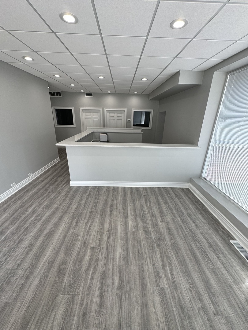 505 S La Grange Road