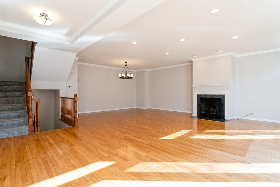 1855 Admiral Court