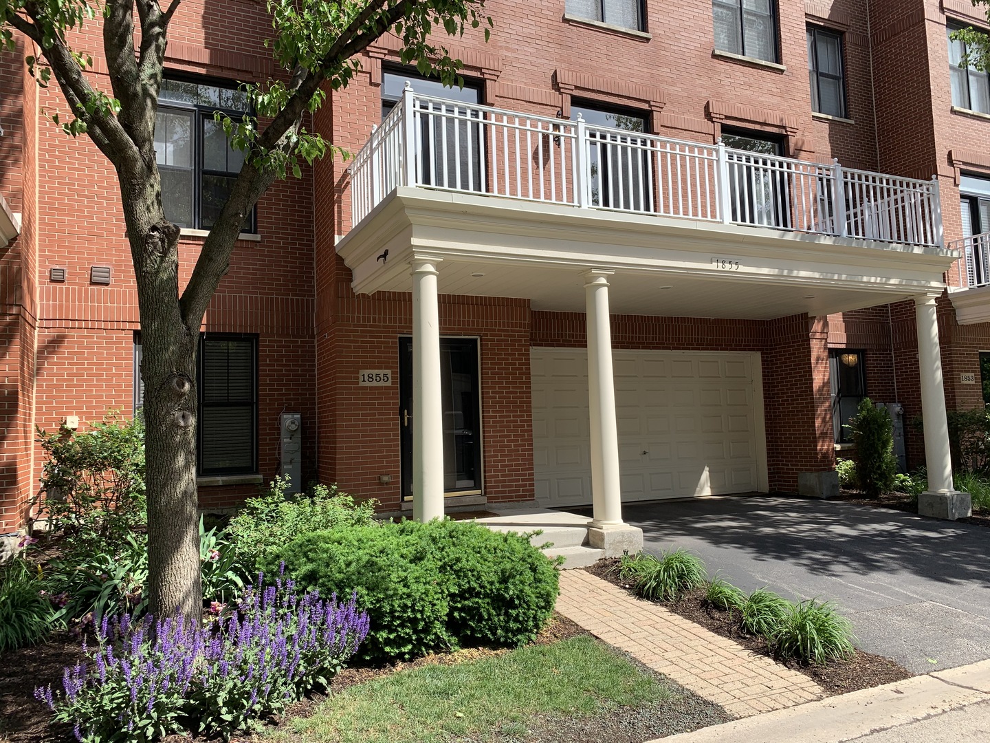 1855 Admiral Court