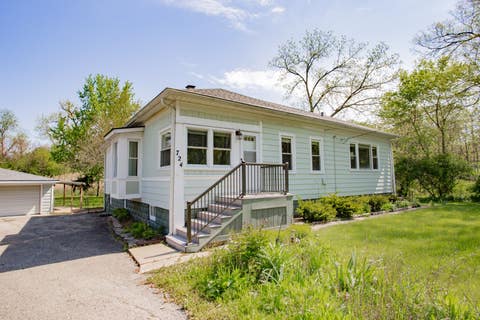 Tiny photo for 22W724 Saint Charles Road, Glen Ellyn, IL 60137 (MLS # 12700608)