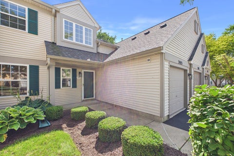 Photo of 39853 N Long Drive #40-6, Antioch, IL 60002 (MLS # 12741596)
