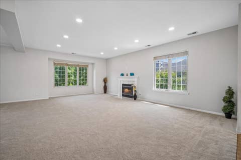 Tiny photo for 30 Beaconsfield Court, Lincolnshire, IL 60069 (MLS # 12723804)