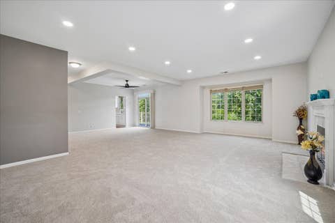 Tiny photo for 30 Beaconsfield Court, Lincolnshire, IL 60069 (MLS # 12723804)