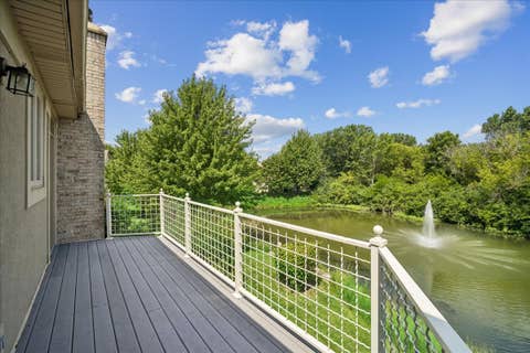 Tiny photo for 30 Beaconsfield Court, Lincolnshire, IL 60069 (MLS # 12723804)