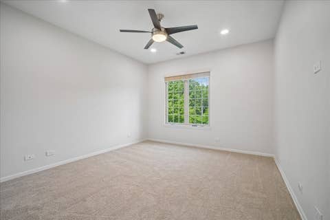 Tiny photo for 30 Beaconsfield Court, Lincolnshire, IL 60069 (MLS # 12723804)