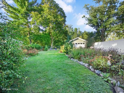 Tiny photo for 528 E Washington Street, Lombard, IL 60148 (MLS # 12492956)