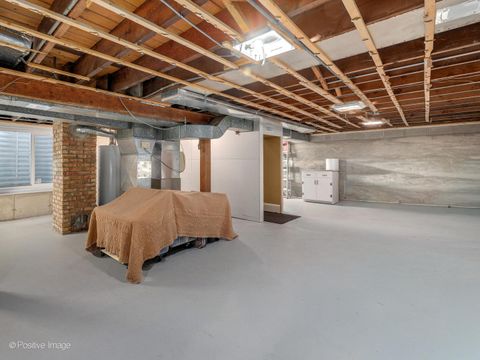 Tiny photo for 528 E Washington Street, Lombard, IL 60148 (MLS # 12492956)