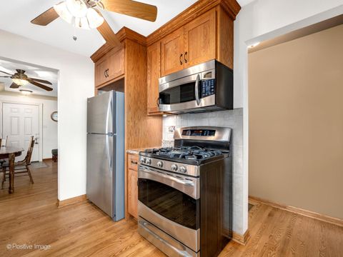 Tiny photo for 528 E Washington Street, Lombard, IL 60148 (MLS # 12492956)