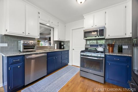 Tiny photo for 1123 Grant Street, Wheaton, IL 60189 (MLS # 12494310)