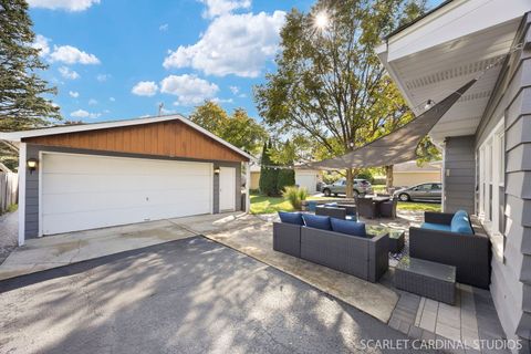 Tiny photo for 1123 Grant Street, Wheaton, IL 60189 (MLS # 12494310)