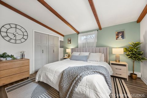 Tiny photo for 1123 Grant Street, Wheaton, IL 60189 (MLS # 12494310)