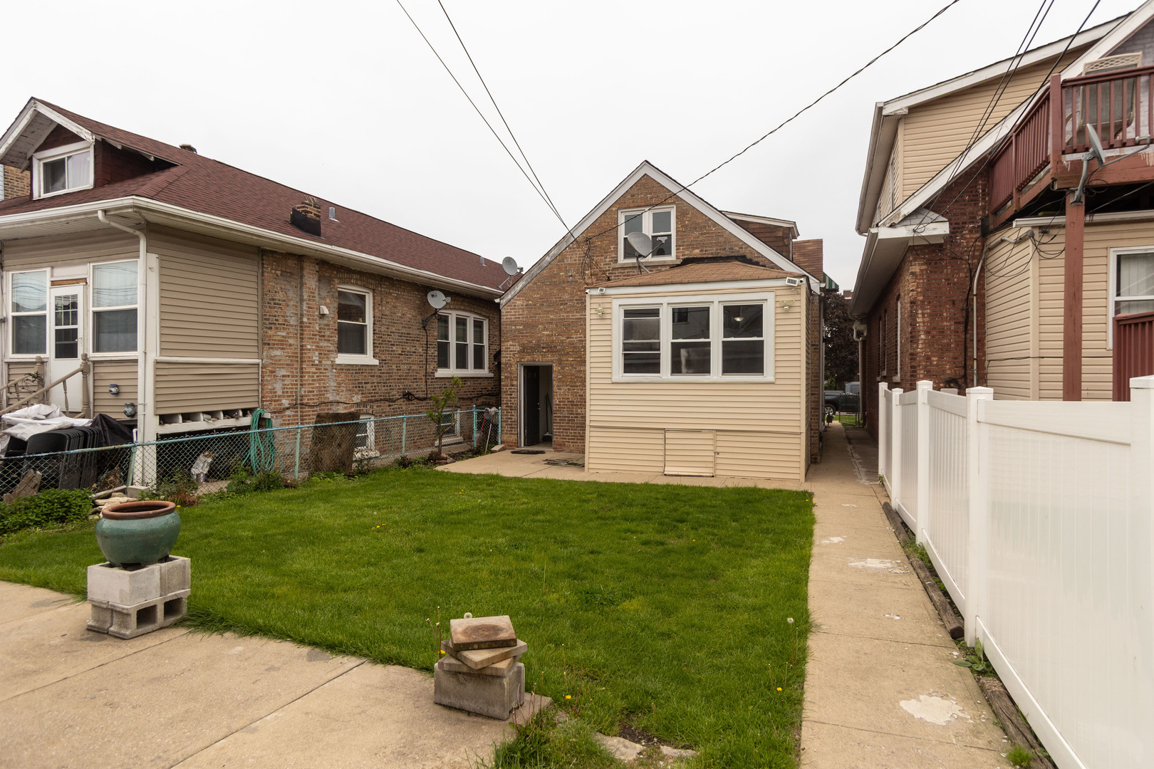 1828 S 50th Court