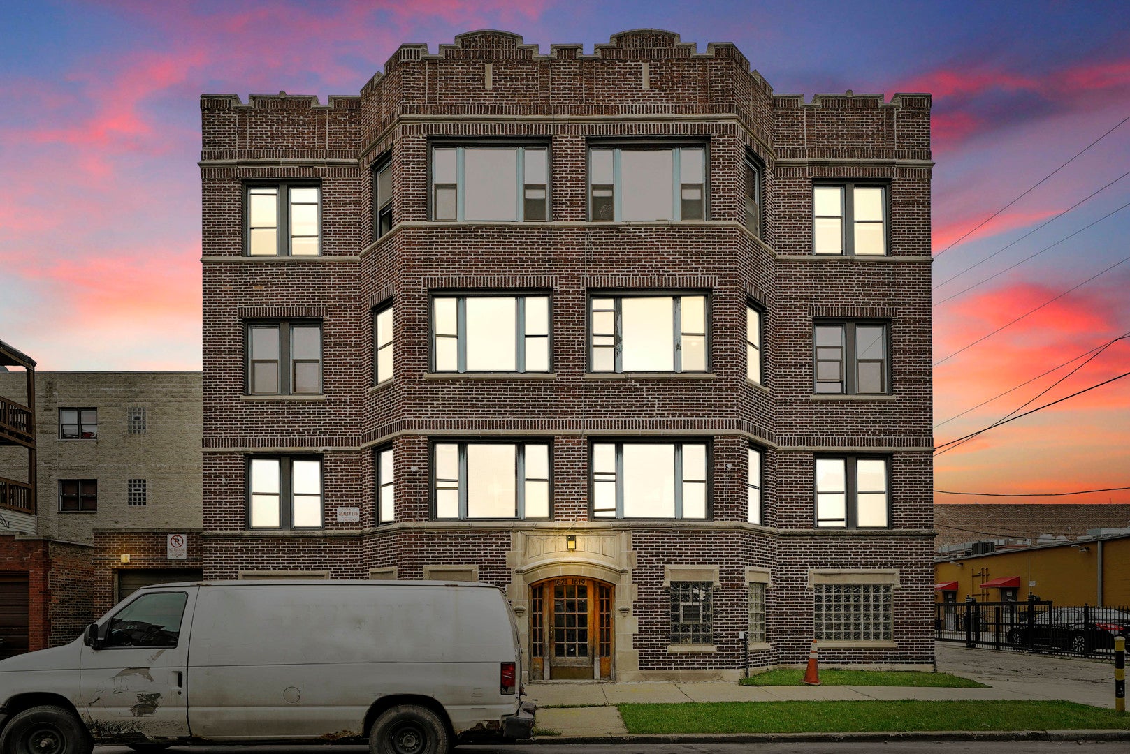 1619 E 70th Street
