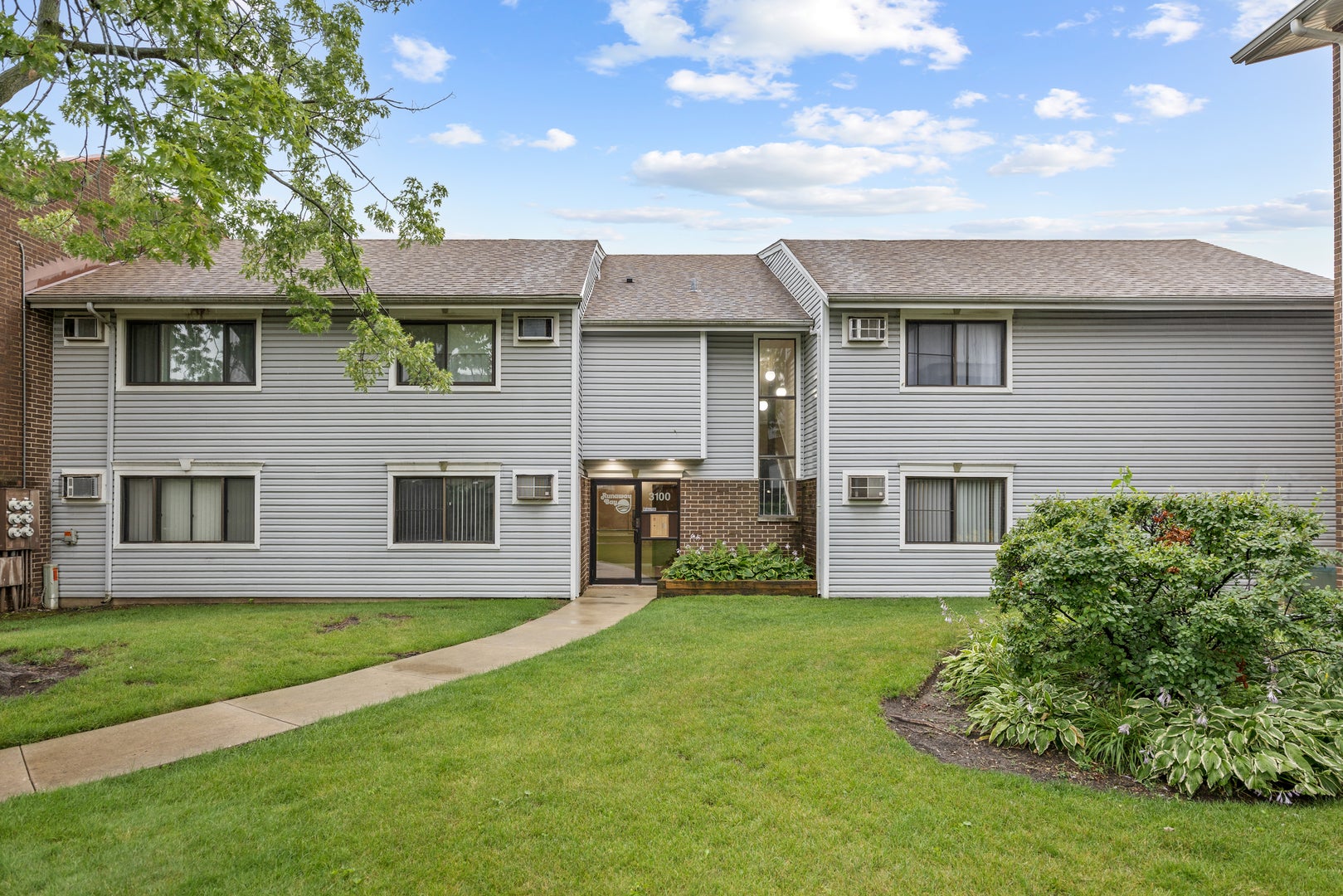3100 Bayside Drive 3