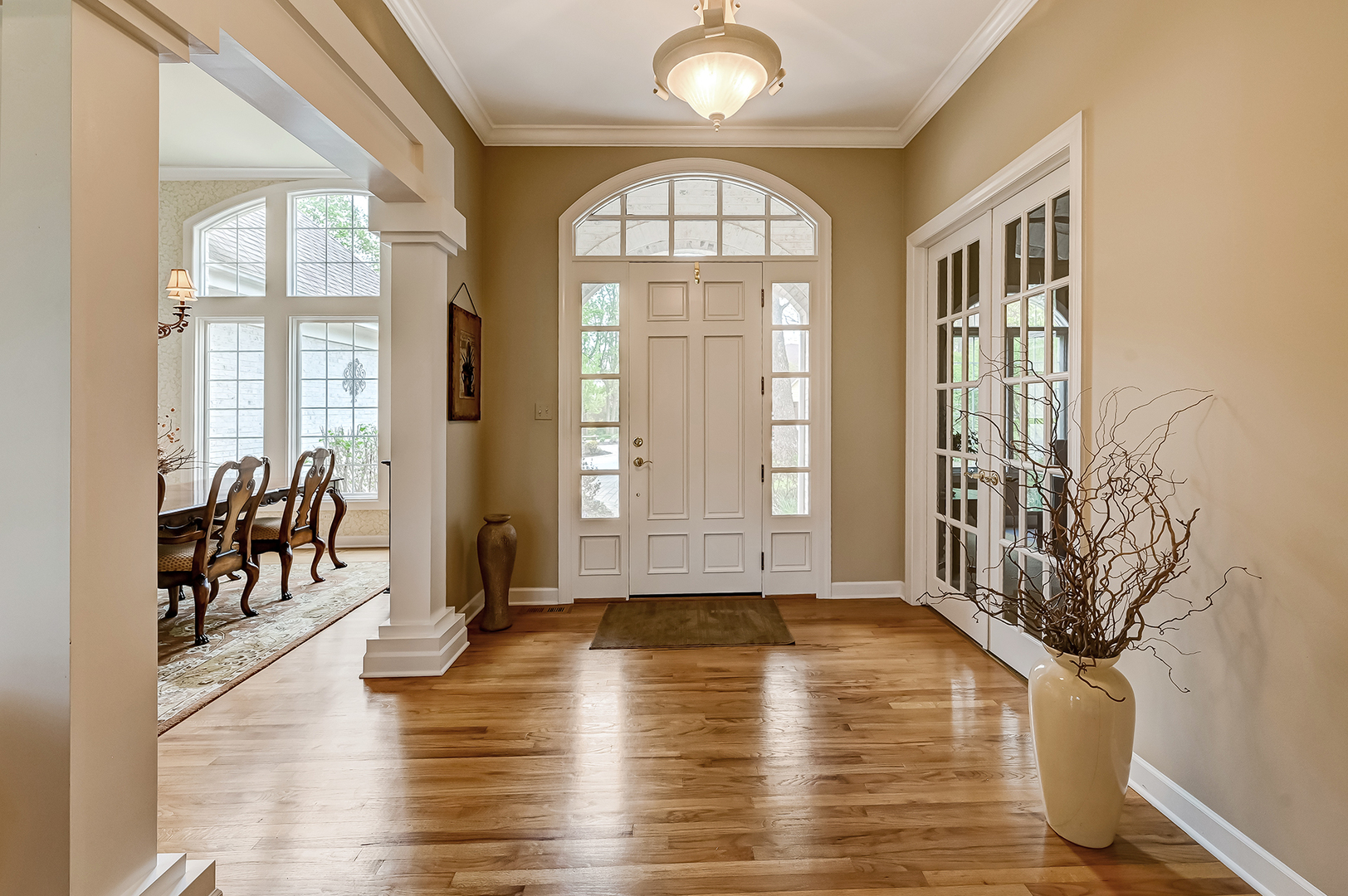 812 Stratford Court