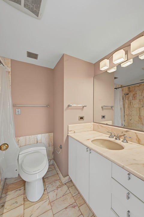 Tiny photo for 161 E Chicago Avenue #36G, Chicago, IL 60611 (MLS # 12727957)
