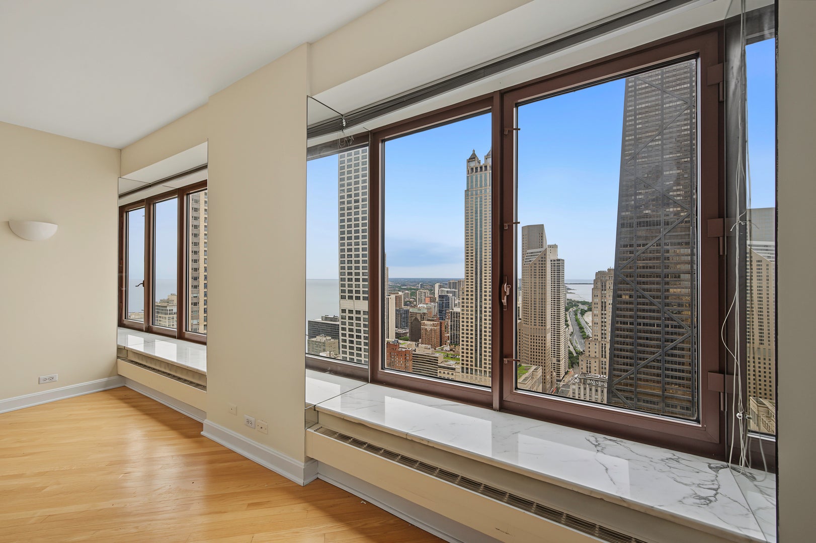 161 E Chicago Avenue 36G