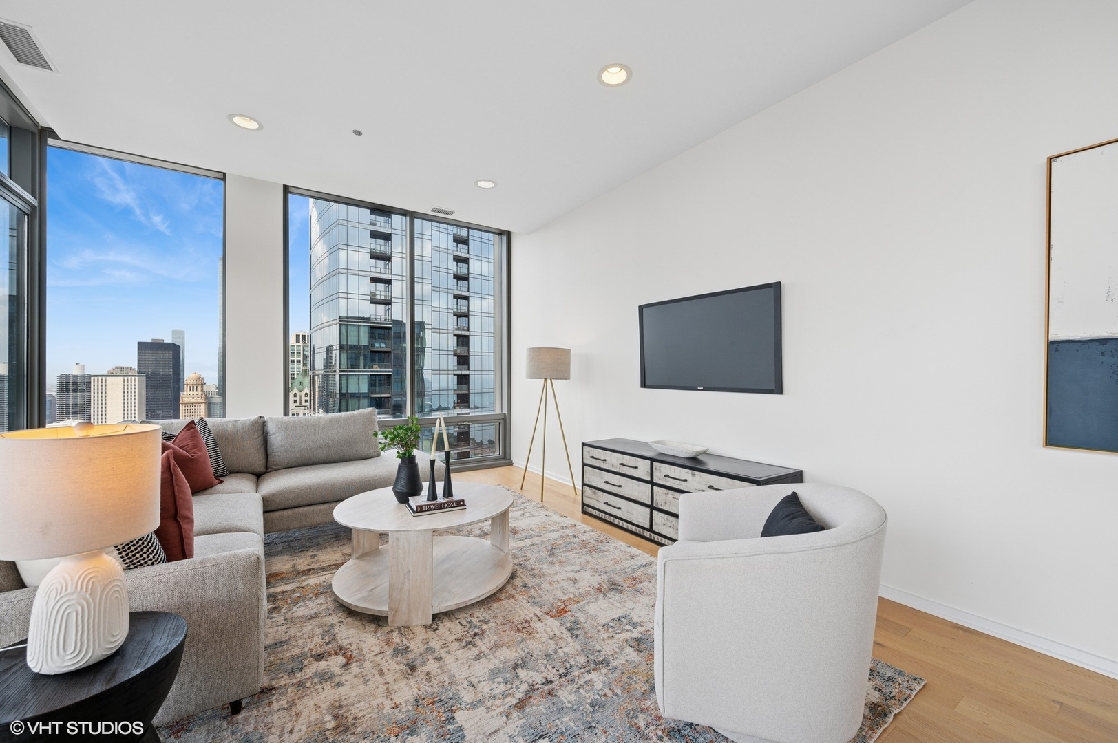 65 E Monroe Street 4623
