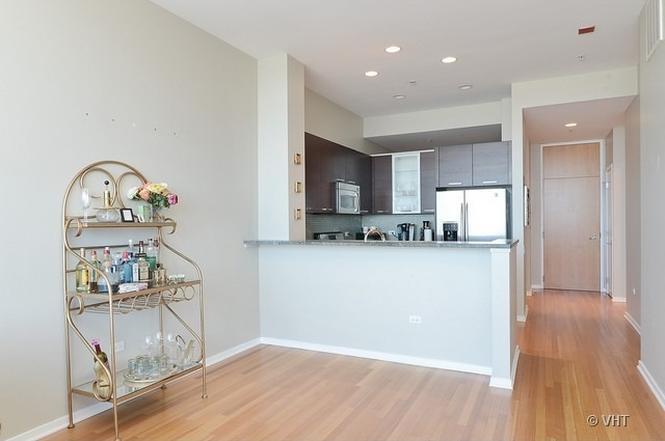 500 W Superior Street 1108