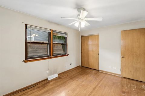 Tiny photo for 4 E Madison Street, Villa Park, IL 60181 (MLS # 12633854)