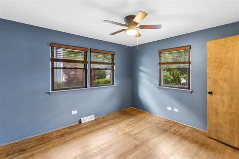 Tiny photo for 4 E Madison Street, Villa Park, IL 60181 (MLS # 12633854)