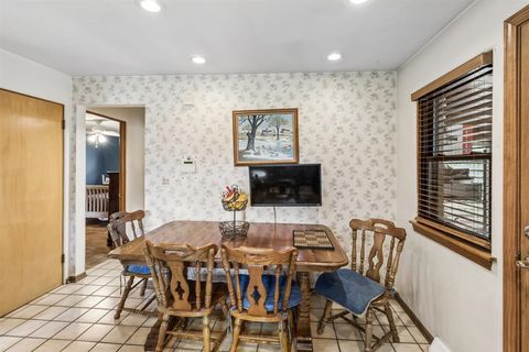 Tiny photo for 4 E Madison Street, Villa Park, IL 60181 (MLS # 12633854)