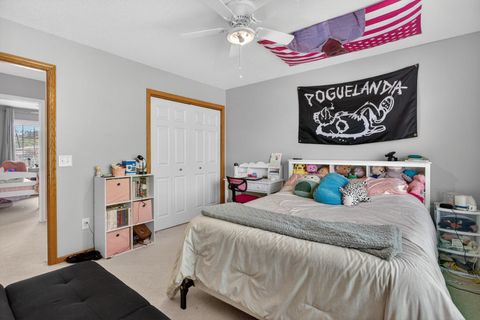 Tiny photo for 2611 Heather Glen Circle, Bettendorf, IA 52722 (MLS # 12624218)