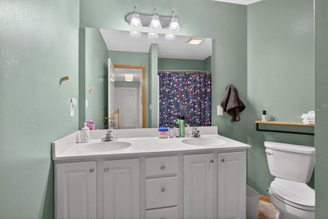 Tiny photo for 2611 Heather Glen Circle, Bettendorf, IA 52722 (MLS # 12624218)