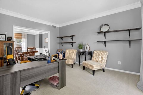 Tiny photo for 2611 Heather Glen Circle, Bettendorf, IA 52722 (MLS # 12624218)
