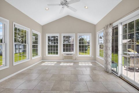 Tiny photo for 2611 Heather Glen Circle, Bettendorf, IA 52722 (MLS # 12624218)