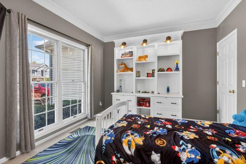 Tiny photo for 2611 Heather Glen Circle, Bettendorf, IA 52722 (MLS # 12624218)