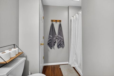 Tiny photo for 2611 Heather Glen Circle, Bettendorf, IA 52722 (MLS # 12624218)
