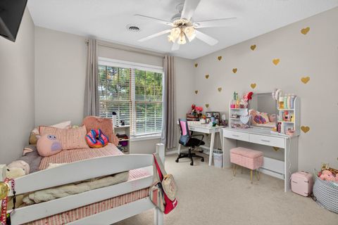 Tiny photo for 2611 Heather Glen Circle, Bettendorf, IA 52722 (MLS # 12624218)