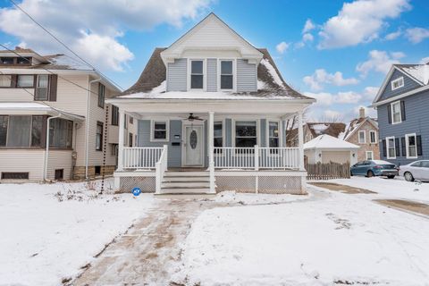 Photo of 483 Barrett Street, Elgin, IL 60120 (MLS # 12552702)