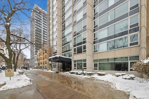 Tiny photo for 2728 N HAMPDEN Court #910, Chicago, IL 60614 (MLS # 12528833)