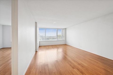 Tiny photo for 2728 N HAMPDEN Court #910, Chicago, IL 60614 (MLS # 12528833)