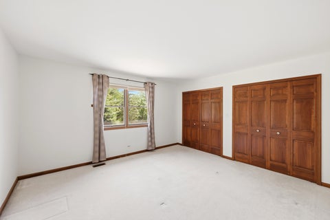 Tiny photo for 107 Roxborough Place, Inverness, IL 60010 (MLS # 12669641)