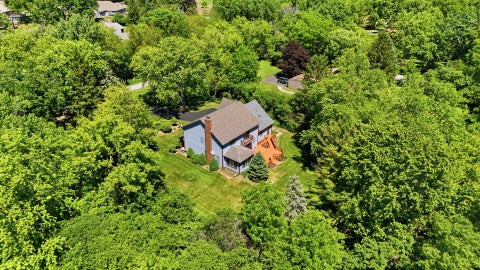 Tiny photo for 107 Roxborough Place, Inverness, IL 60010 (MLS # 12669641)