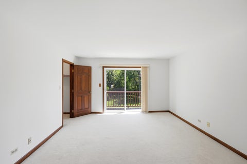 Tiny photo for 107 Roxborough Place, Inverness, IL 60010 (MLS # 12669641)