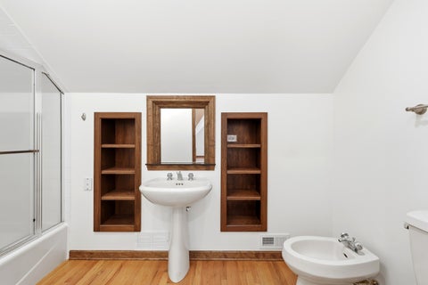 Tiny photo for 107 Roxborough Place, Inverness, IL 60010 (MLS # 12669641)